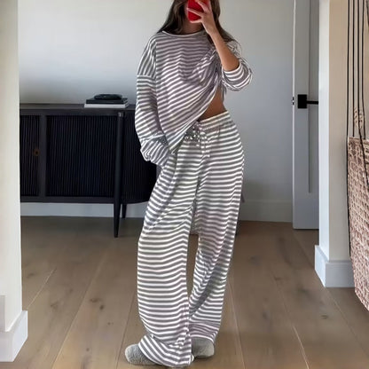 Ensemble deux pièces pour femme à rayures et manches longues pour les loisirs à la maison
