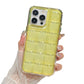 🔥Étui de téléphone élégant transparent à motif quadrillé en relief✈️