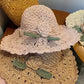 🔥Élégant Chapeau de Paille au Crochet avec Détail à Volants✈️