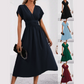 Robe femme à col en V et taille cintrée
