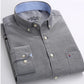 La chemise oxford à col boutonné de haute qualité pour hommes.